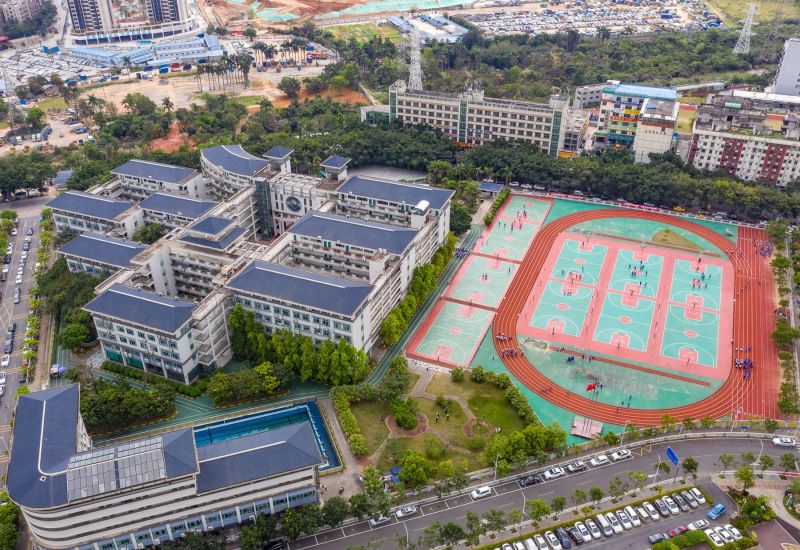 深圳宝安中学实探：不掐尖！买房就能上的“低进高出”学霸加工厂