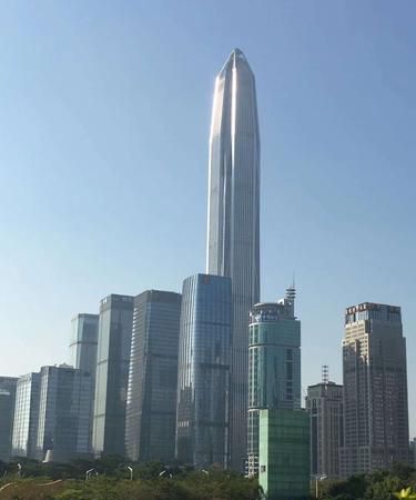 深圳龙华区的平安银行:金融服务与地标建筑的融合 深圳龙华区的平安银行:金融服务与地标建筑的融合