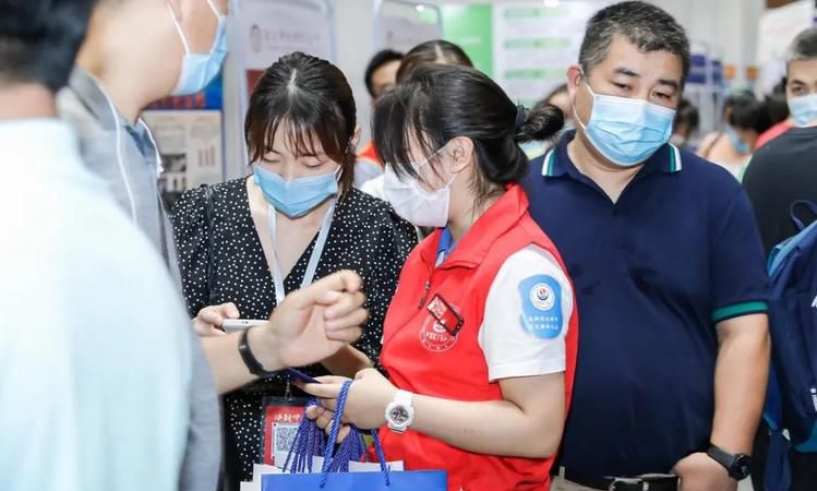 浦发银行深圳市龙华区网点及深圳火焰鸟金融介绍 浦发银行深圳市龙华区网点及深圳火焰鸟金融介绍