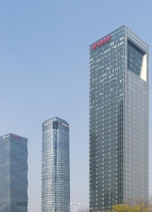 探索深圳龙华区招商银行的精彩世界 探索深圳龙华区招商银行的精彩世界